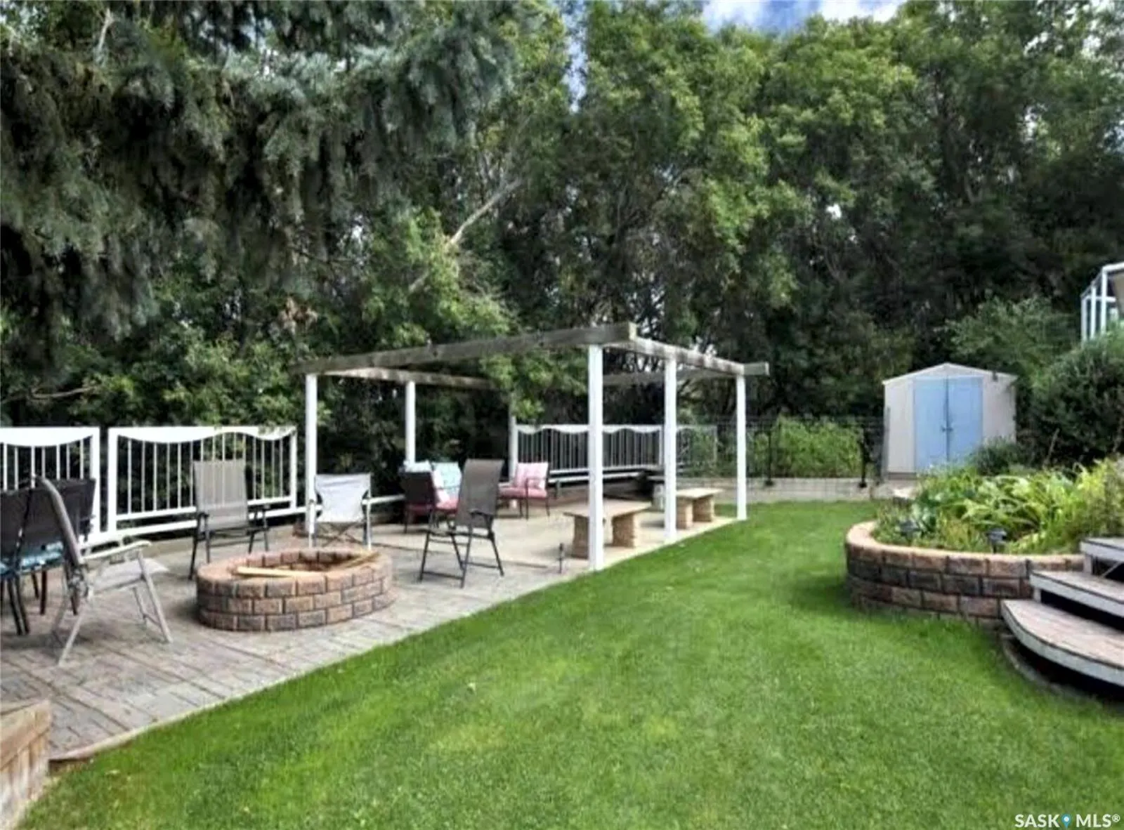 10 Meadow BAY