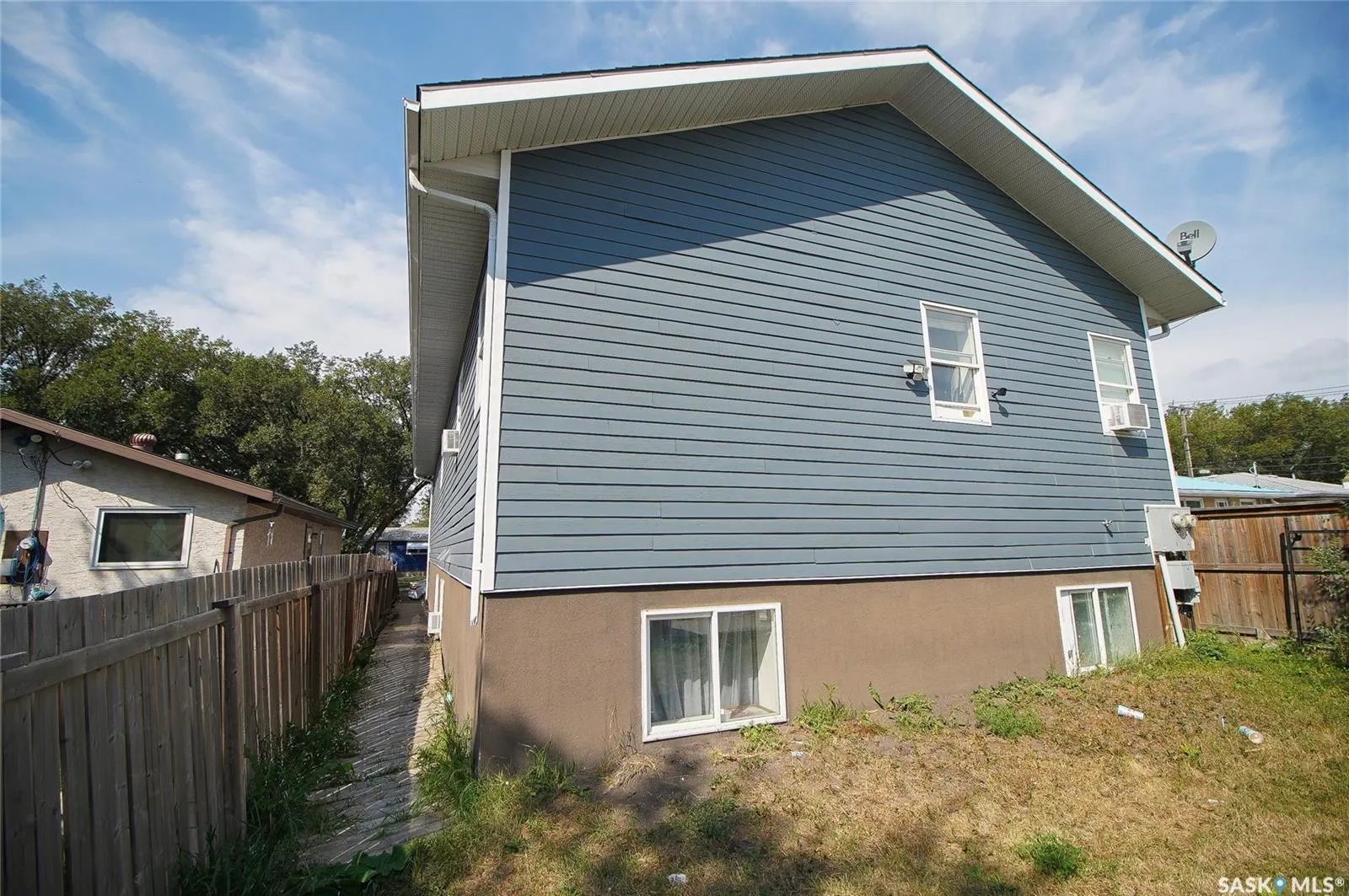 417 Robinson STREET #A B