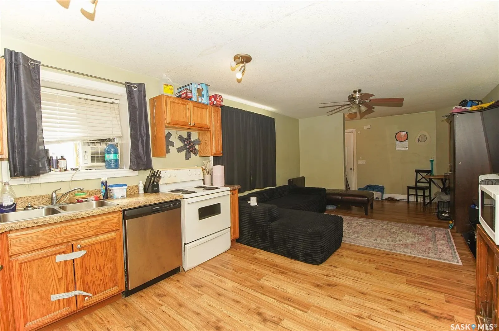 417 Robinson STREET #A B