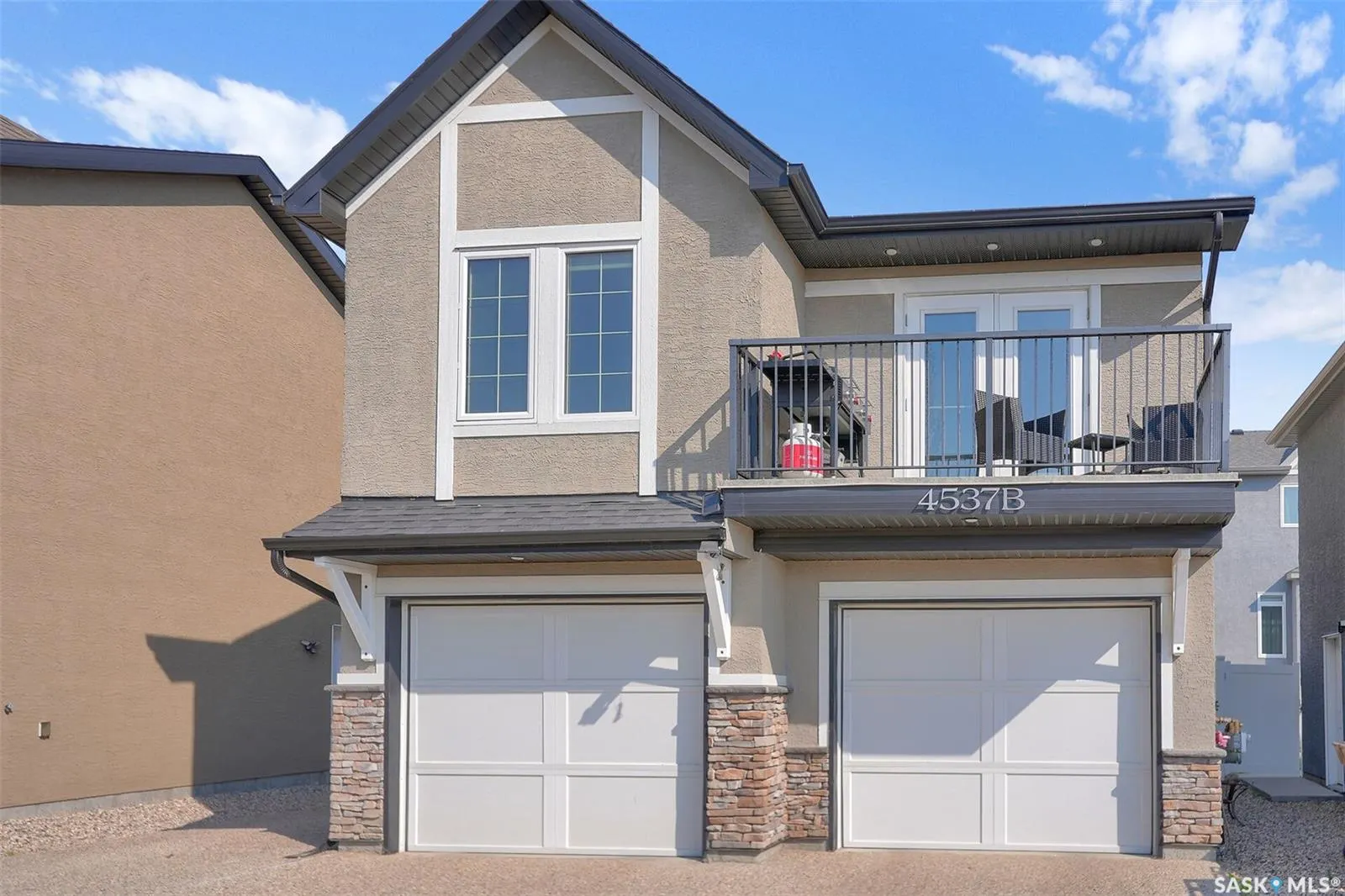 4537 Green Apple DRIVE E