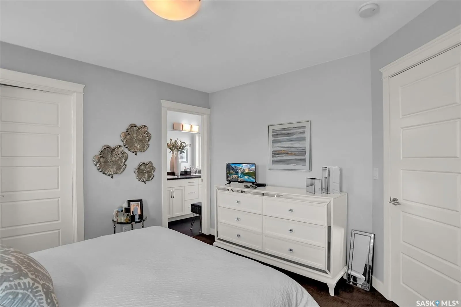 4537 Green Apple DRIVE E
