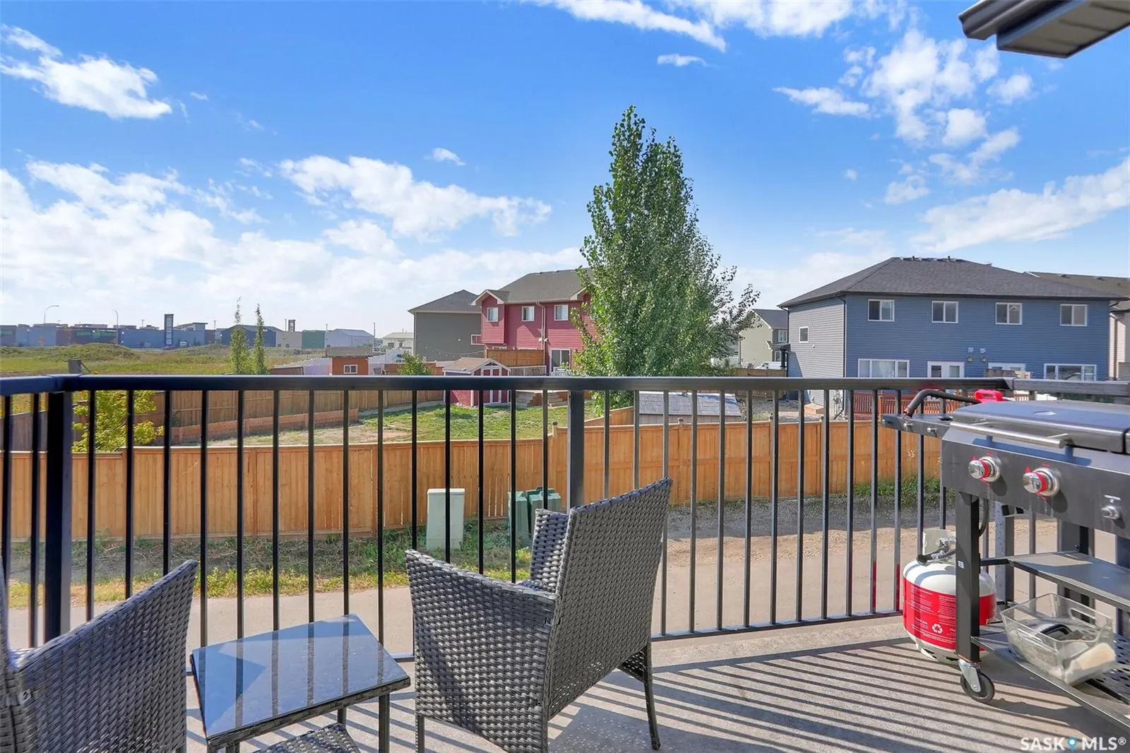 4537 Green Apple DRIVE E