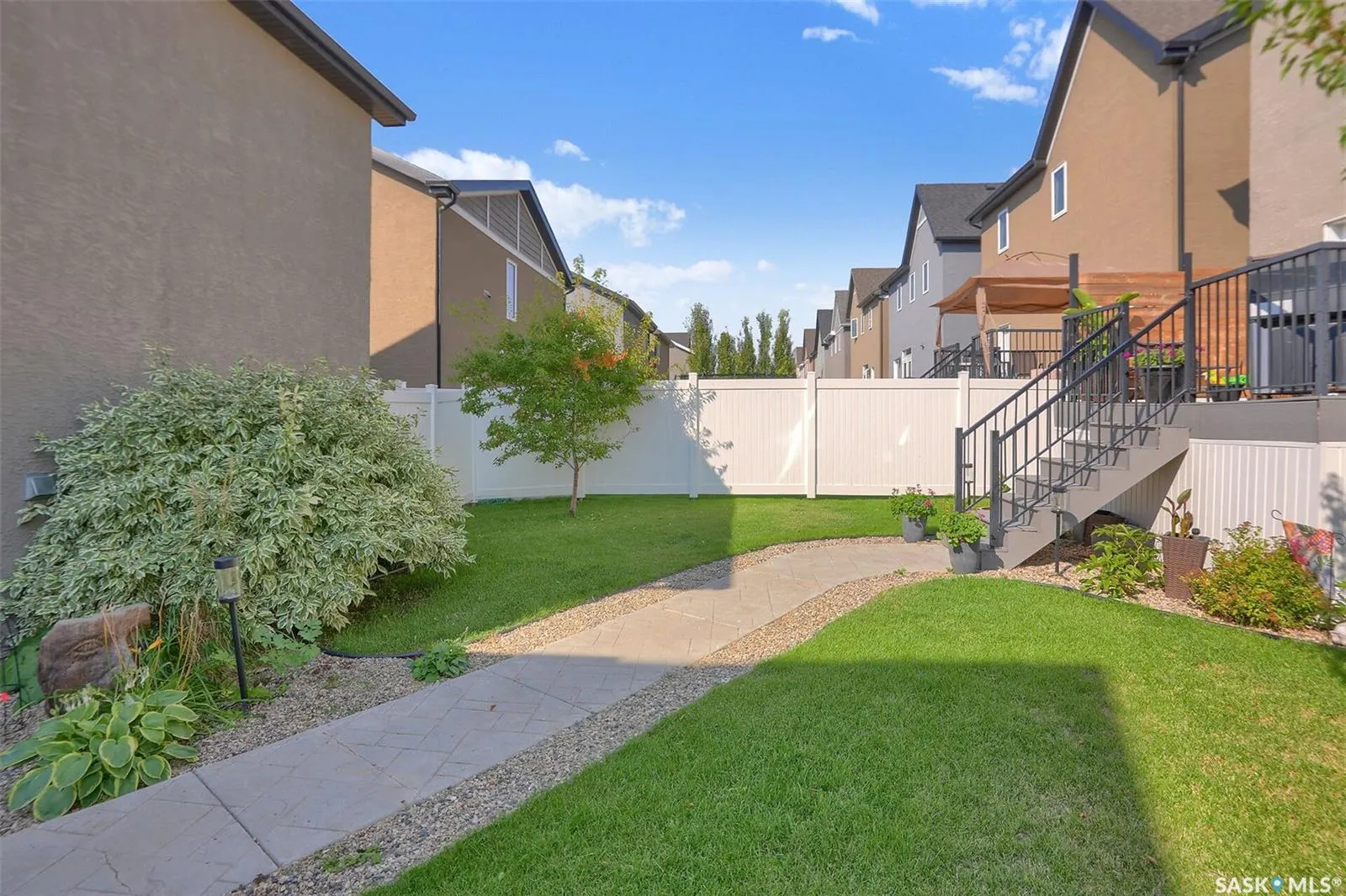 4537 Green Apple DRIVE E