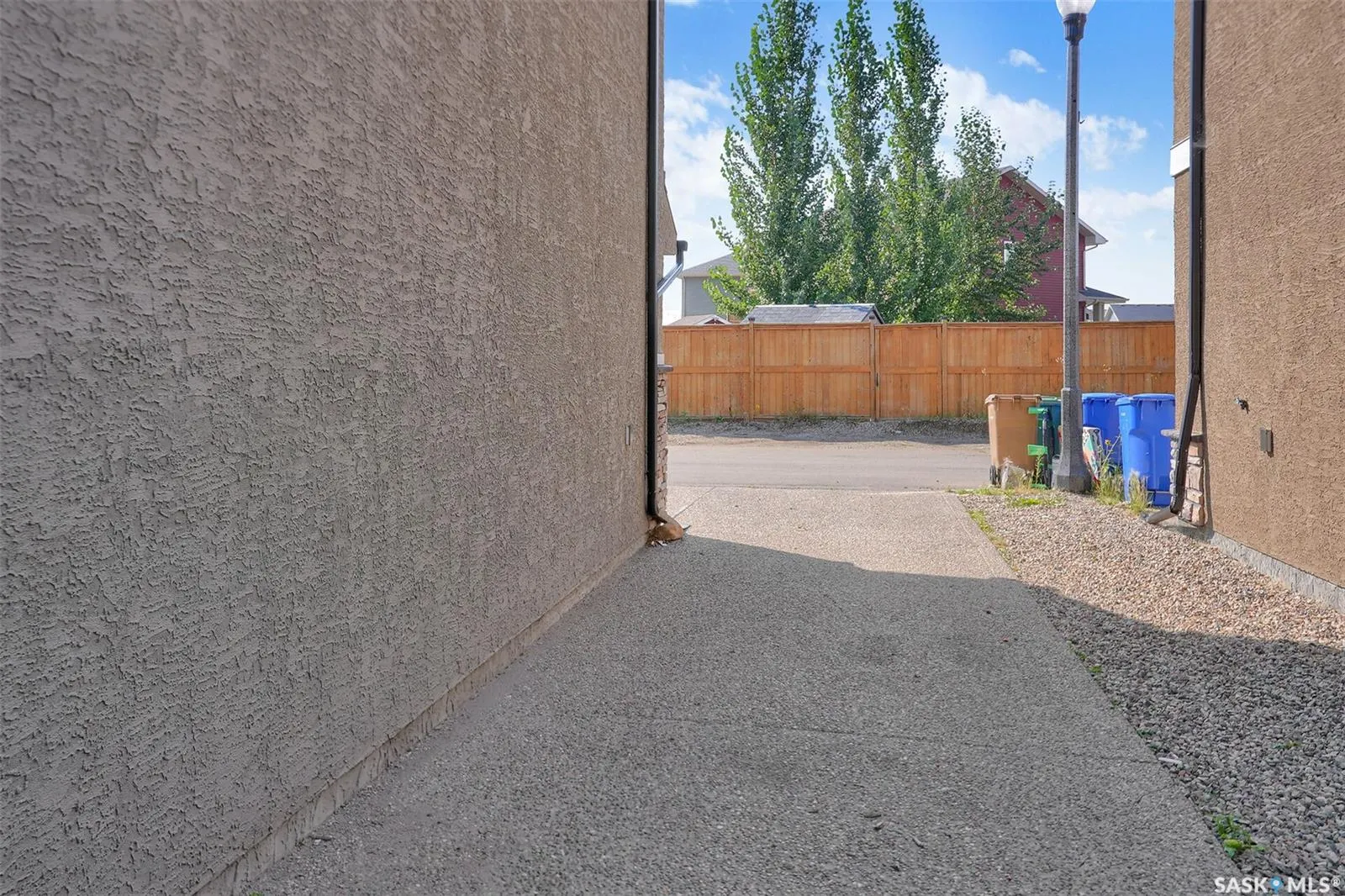 4537 Green Apple DRIVE E