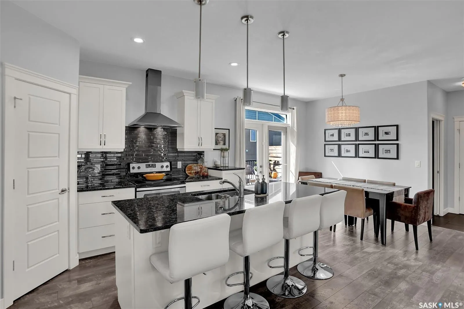 4537 Green Apple DRIVE E