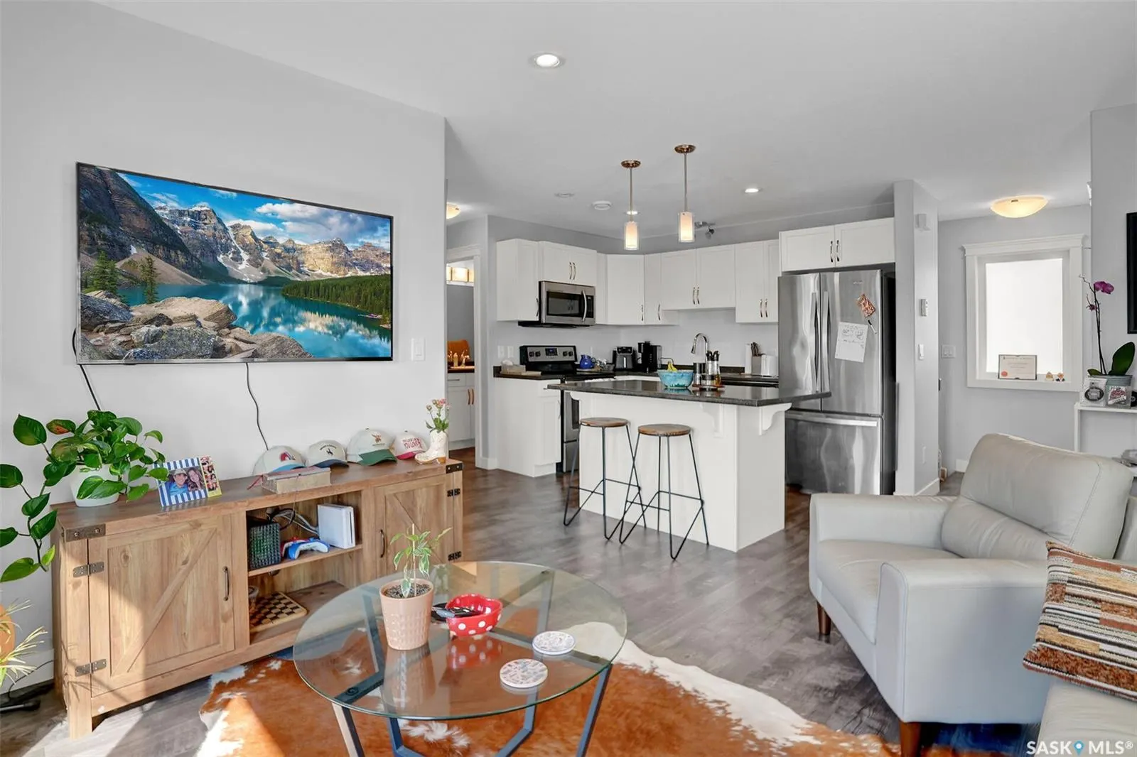4537 Green Apple DRIVE E