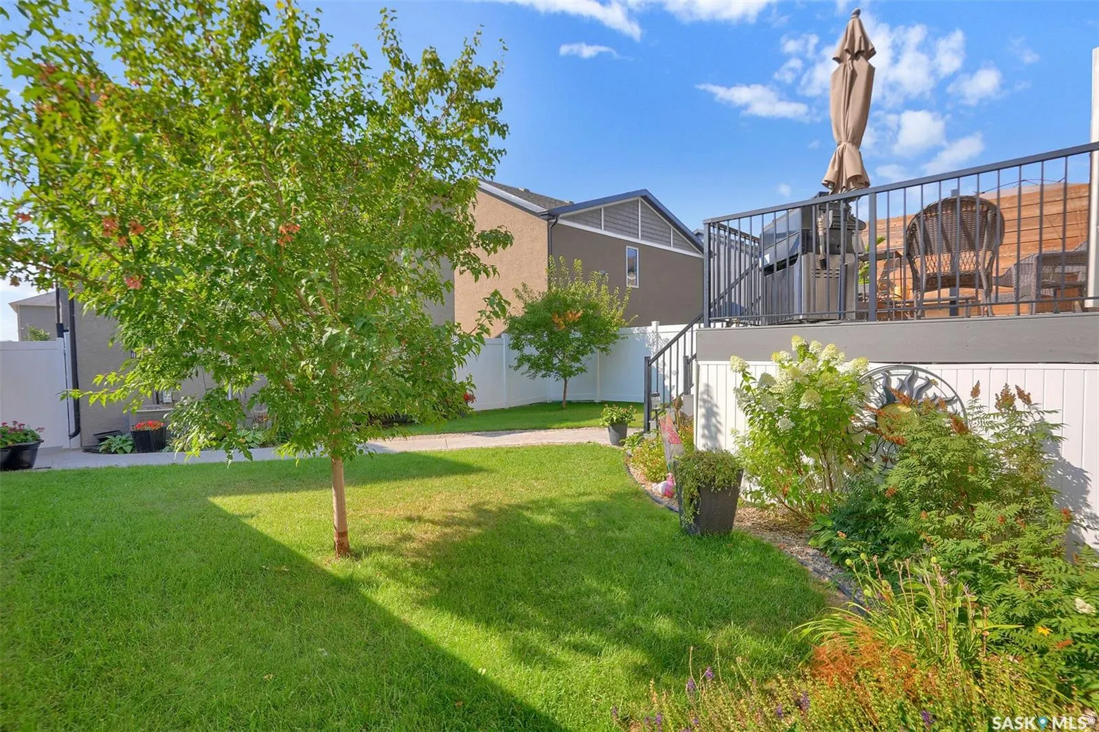 4537 Green Apple DRIVE E