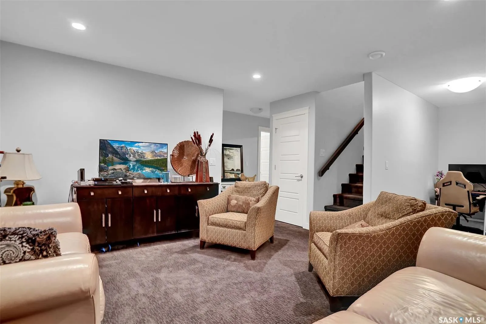 4537 Green Apple DRIVE E