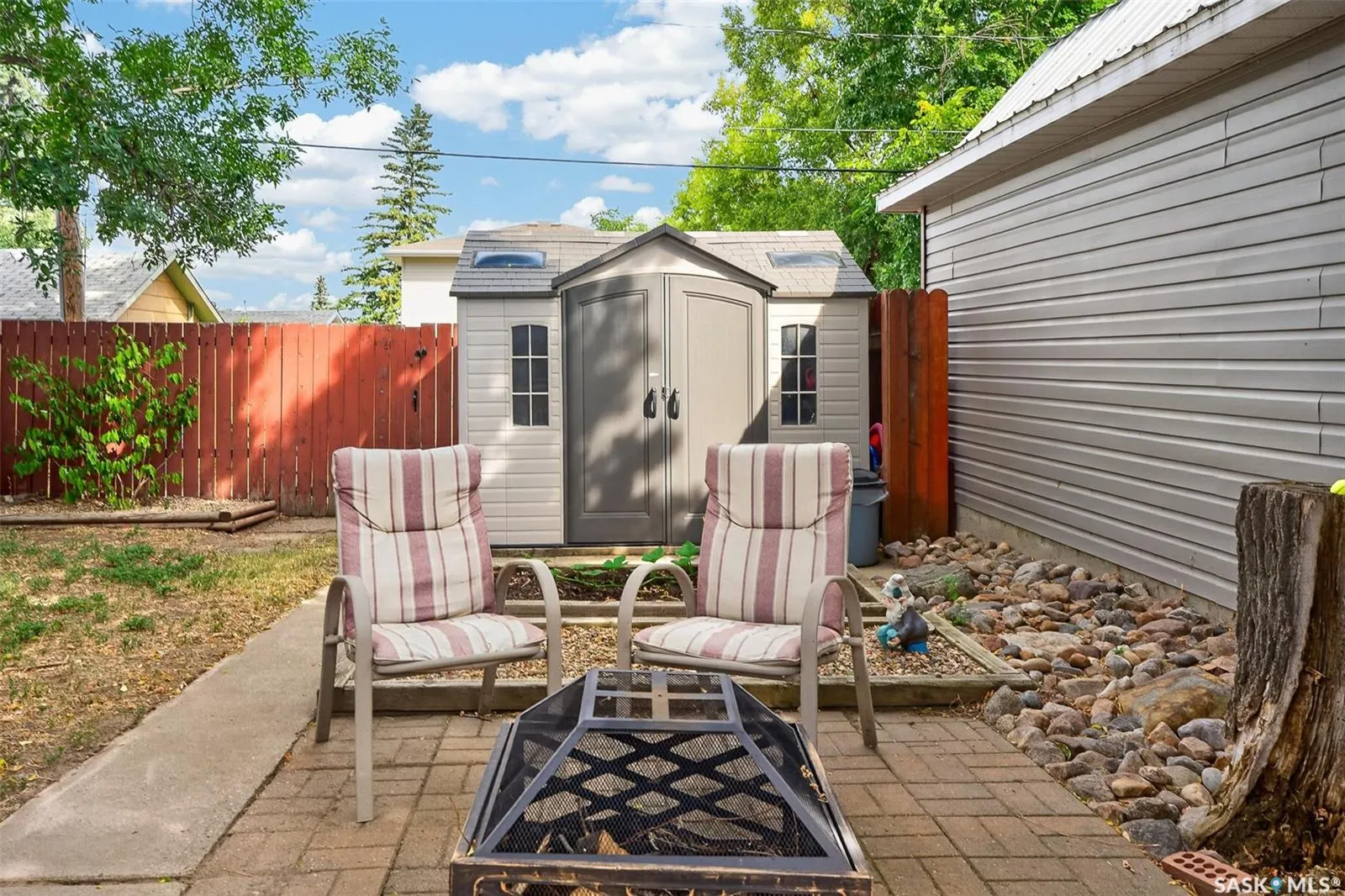 1214 Grandview STREET W