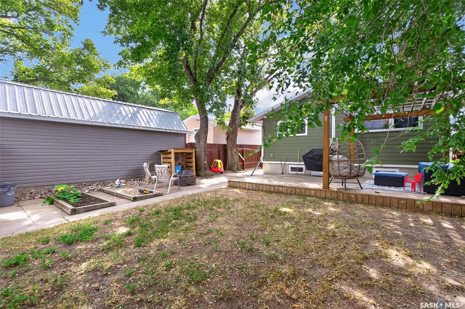 1214 Grandview STREET W