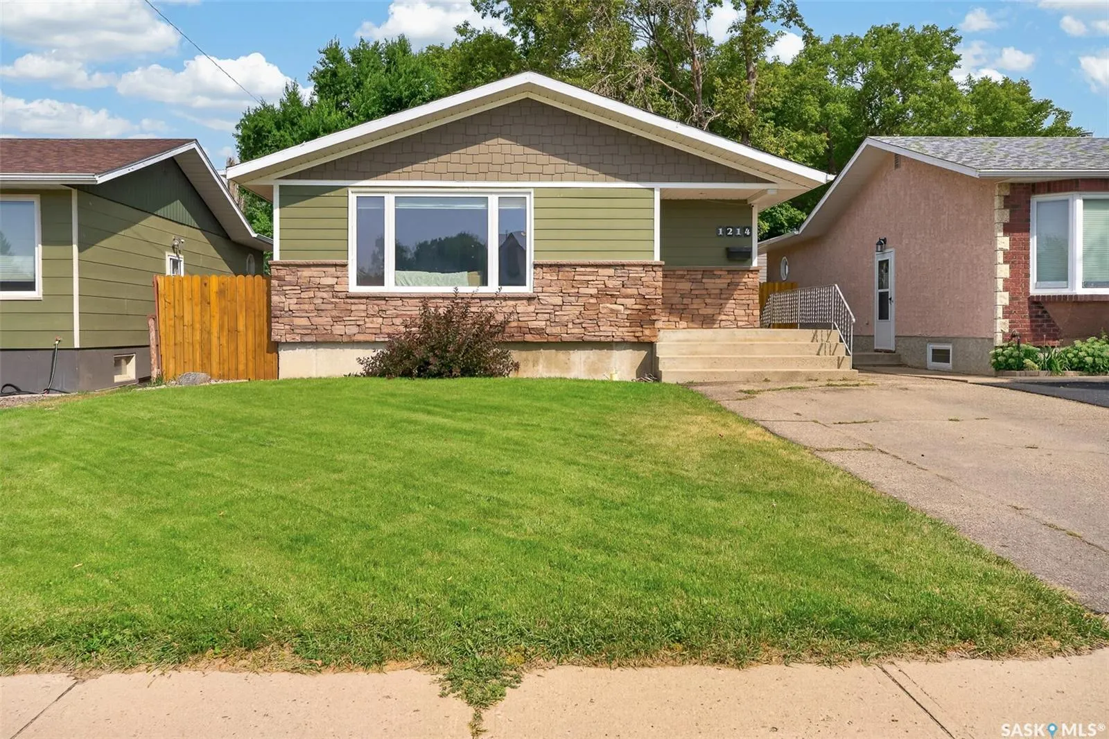 1214 Grandview STREET W