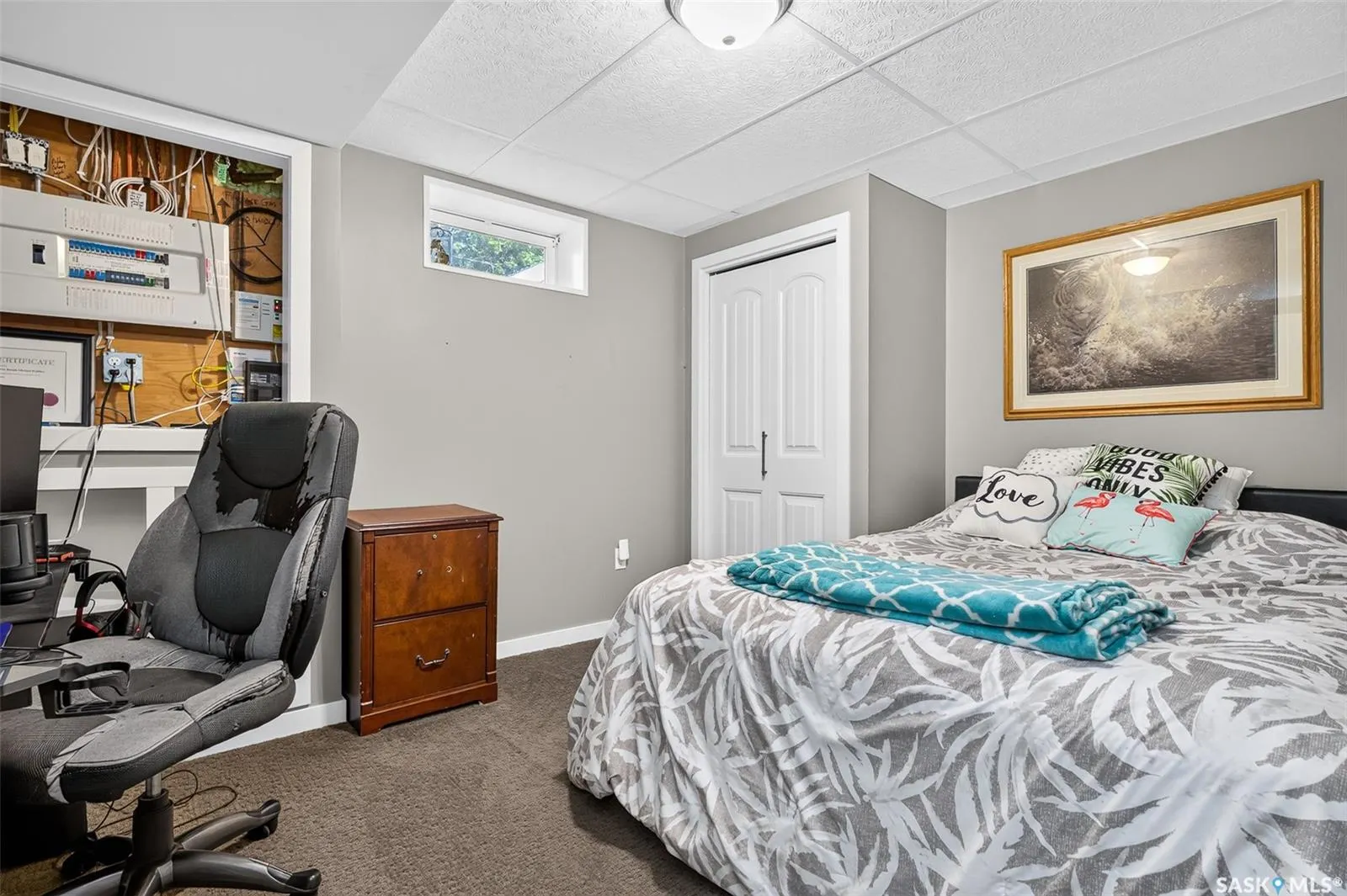 1214 Grandview STREET W