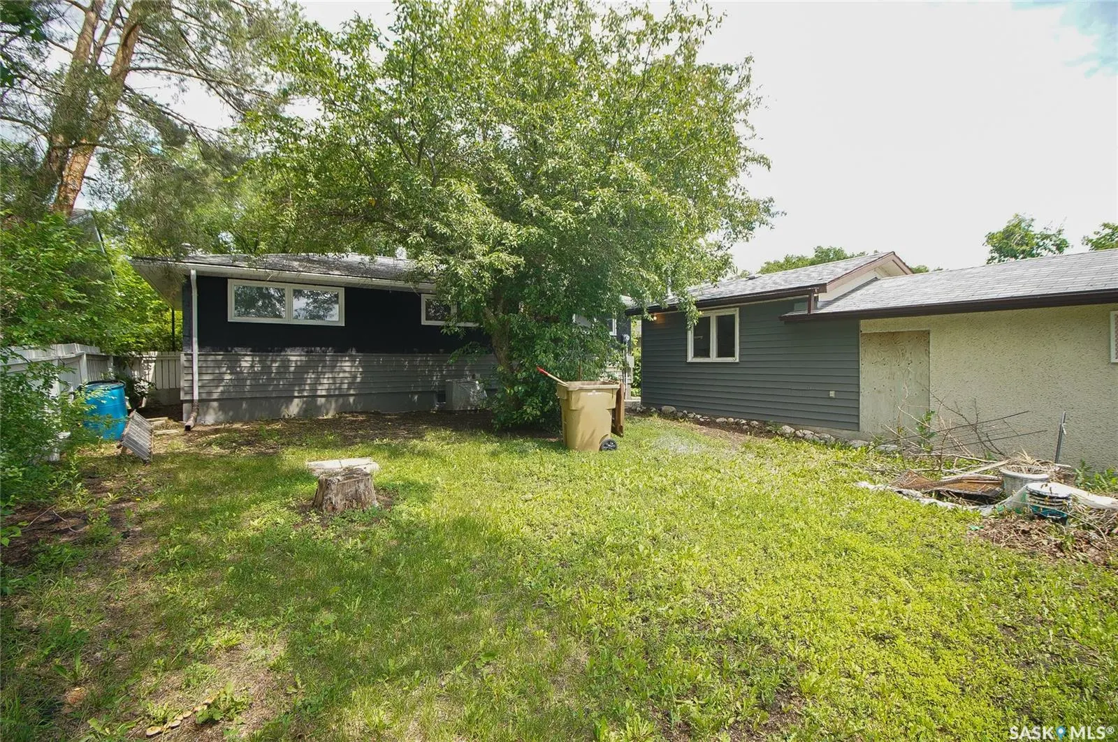 61 Bannister AVENUE