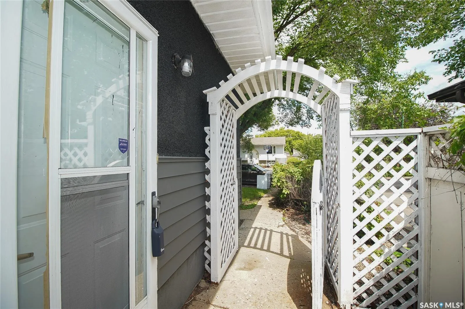 61 Bannister AVENUE