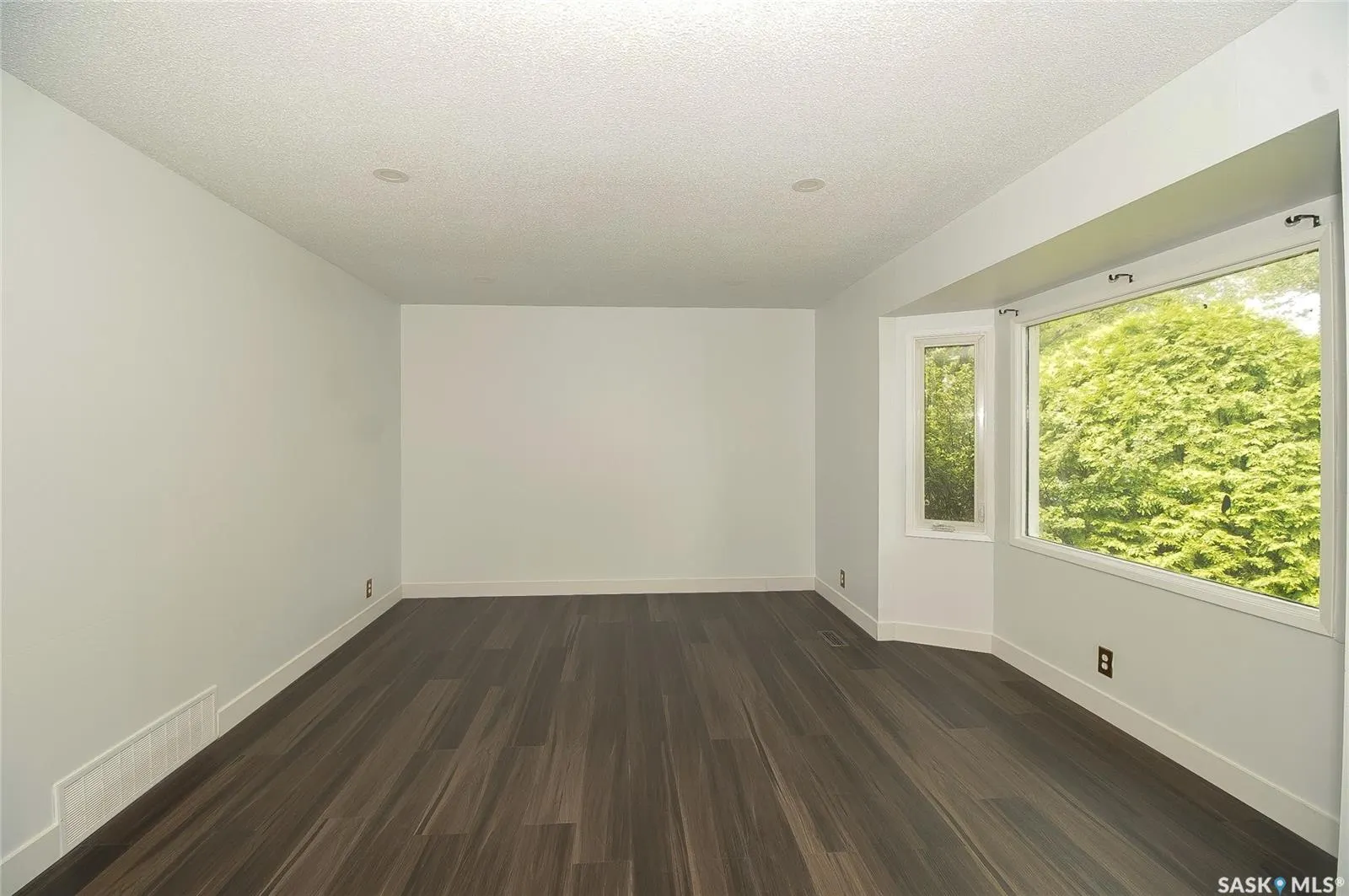 61 Bannister AVENUE