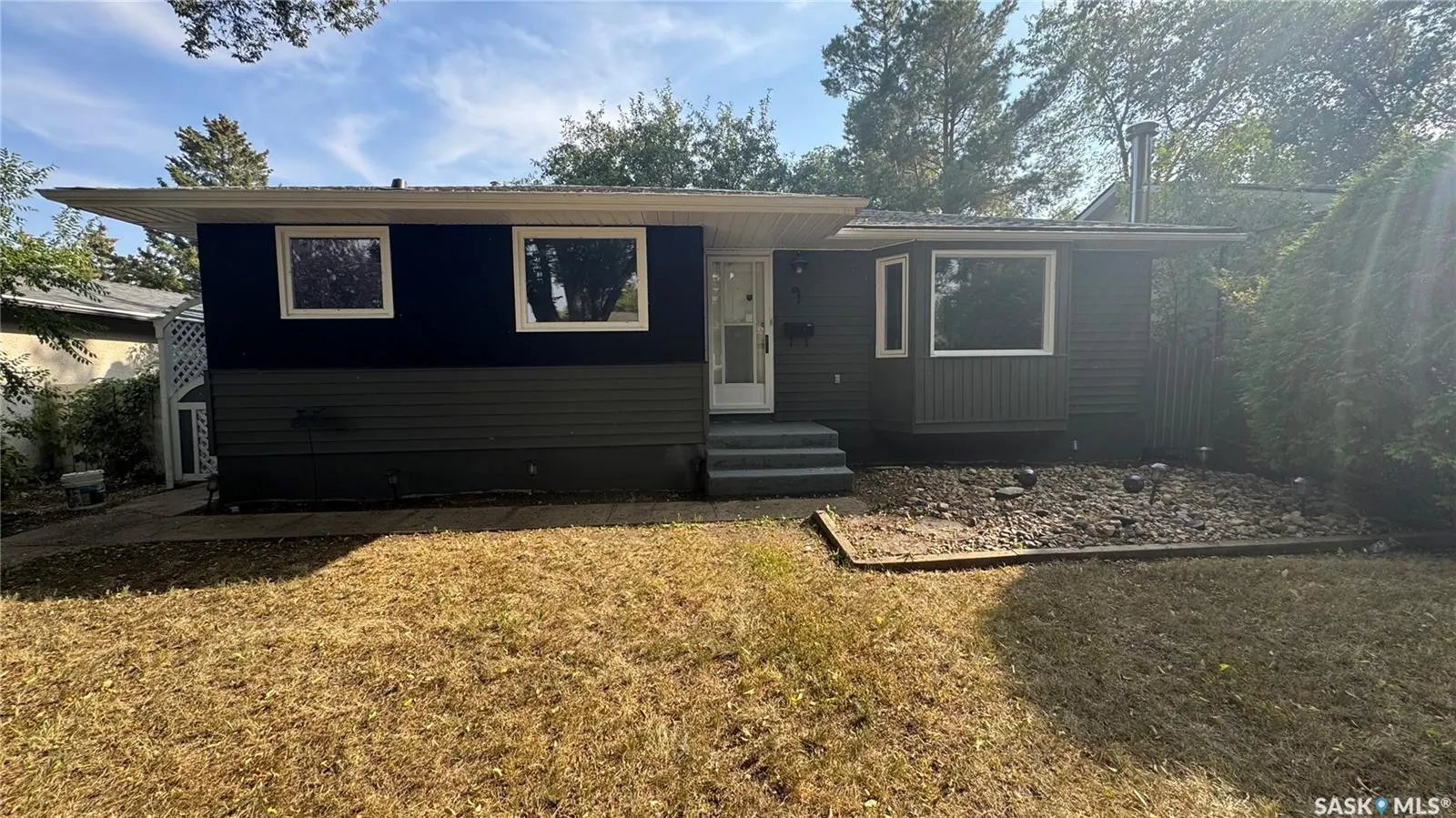61 Bannister AVENUE
