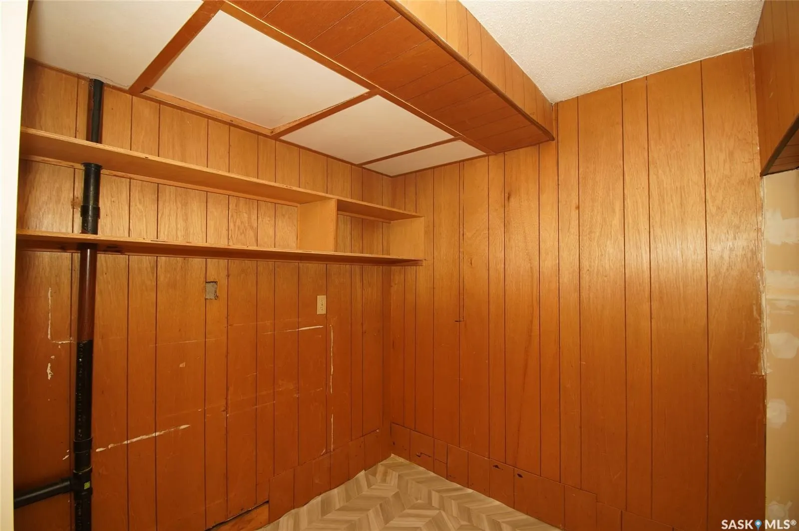 61 Bannister AVENUE
