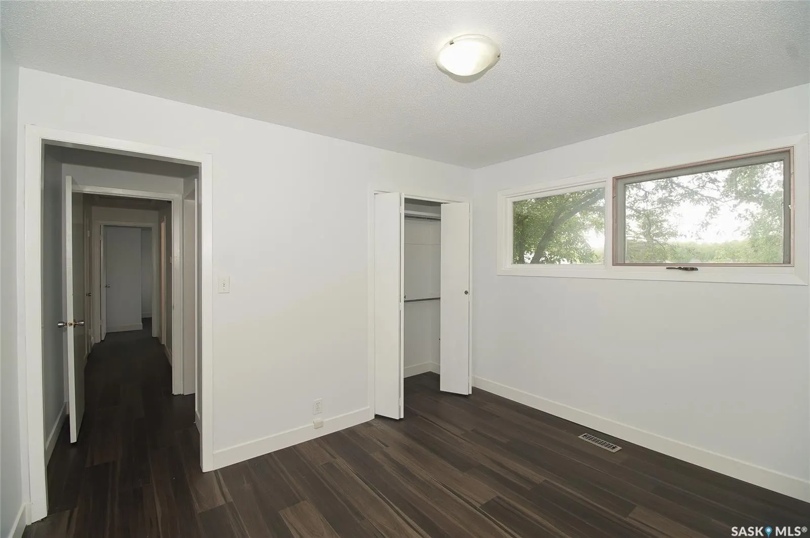 61 Bannister AVENUE