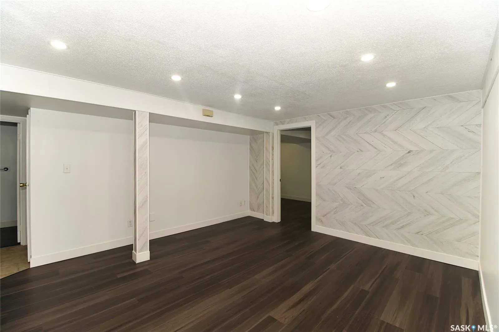 61 Bannister AVENUE