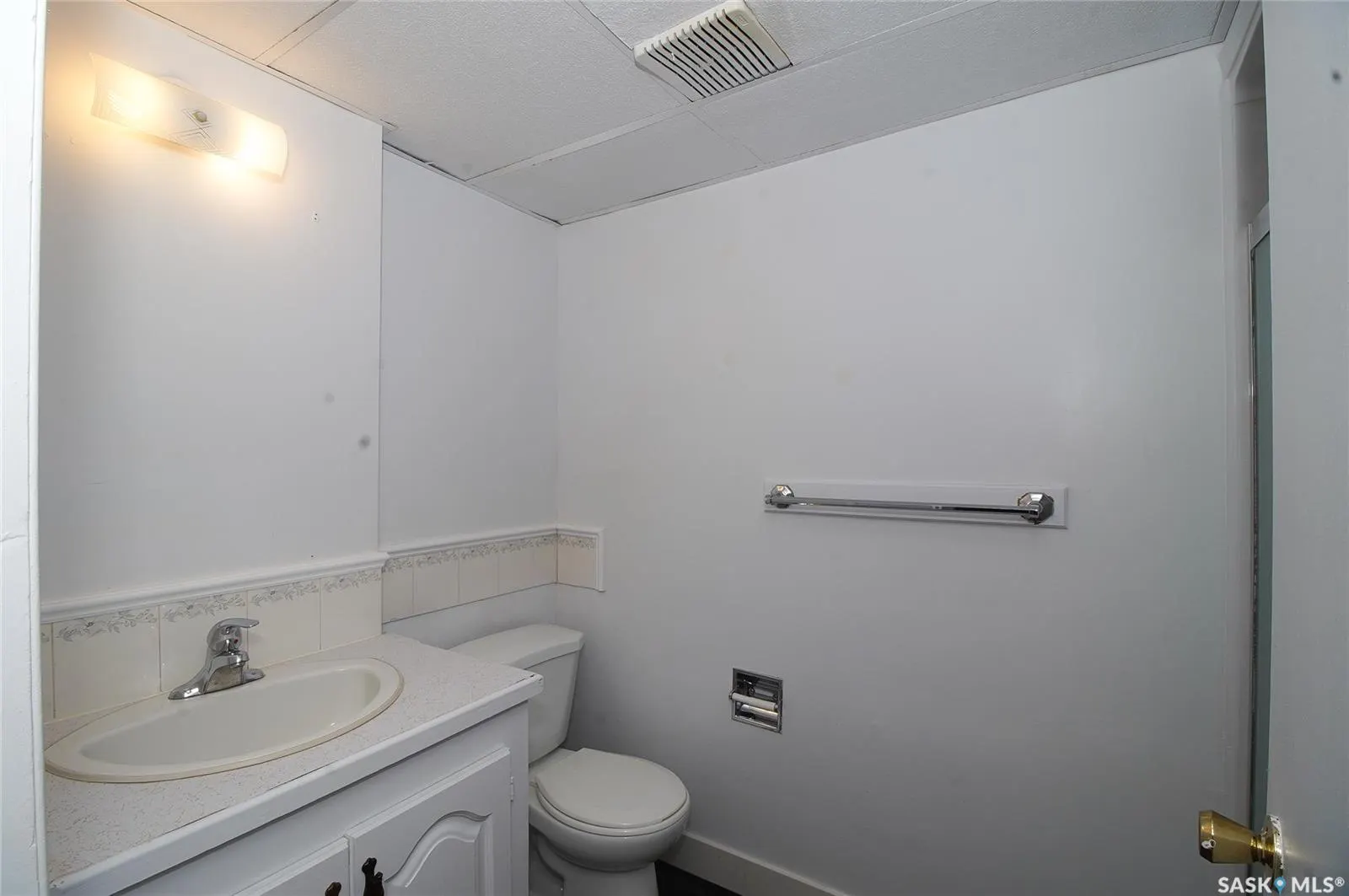 61 Bannister AVENUE