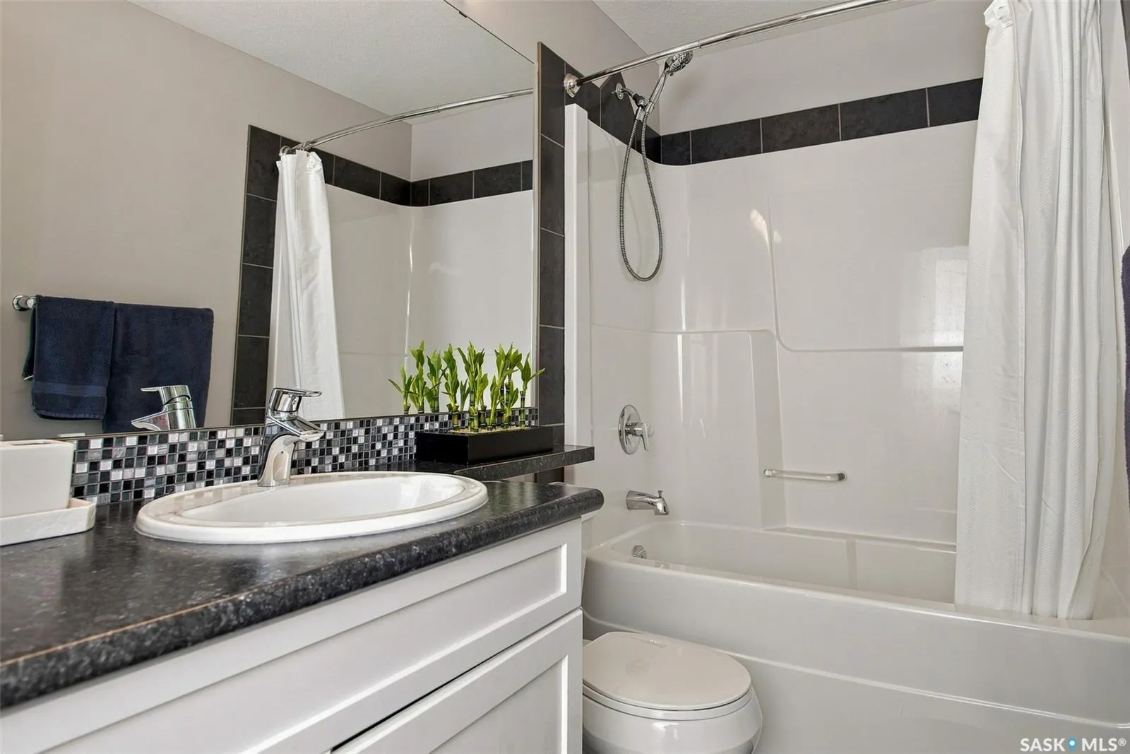 3754 Green Moss LANE