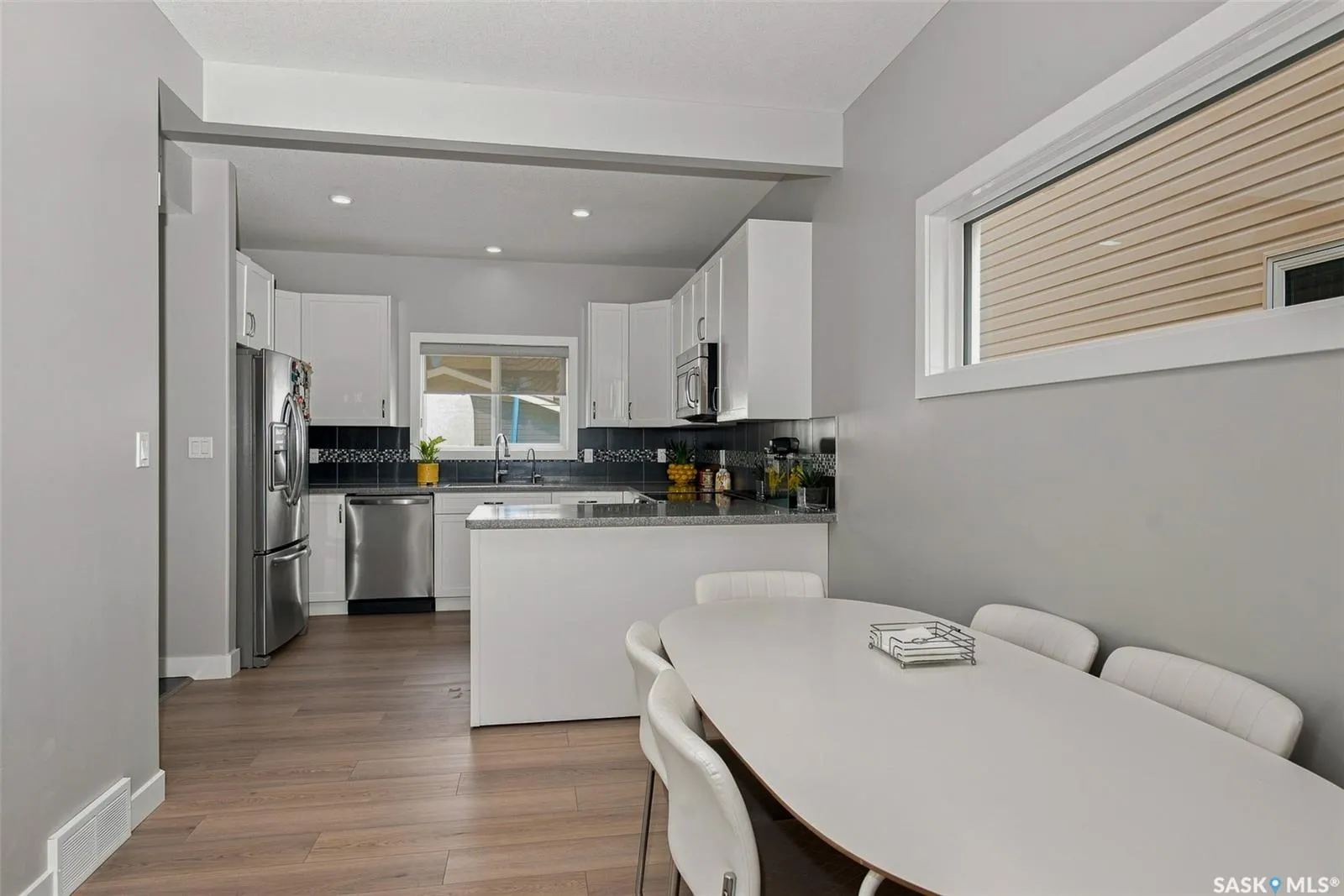 3754 Green Moss LANE