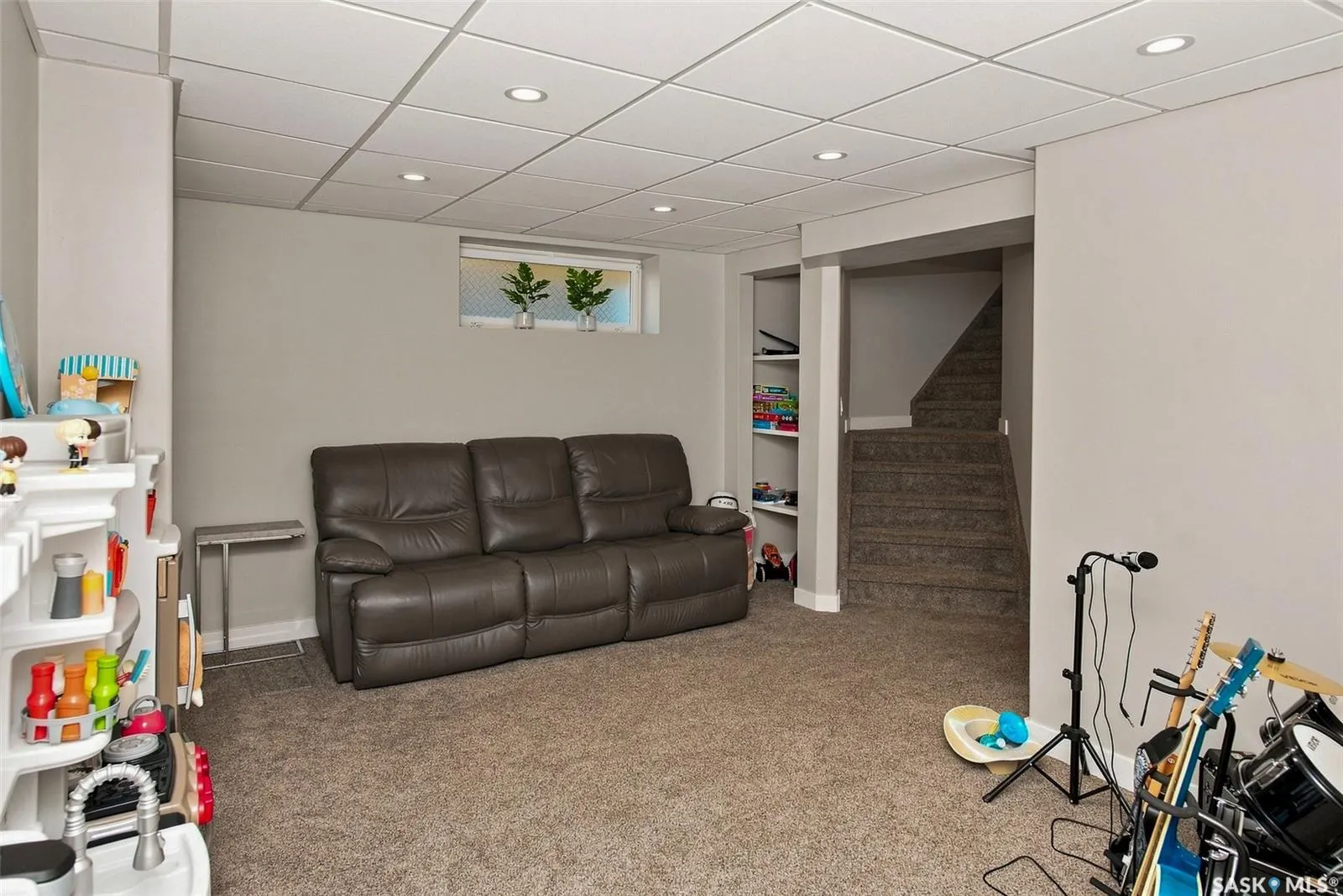 3754 Green Moss LANE