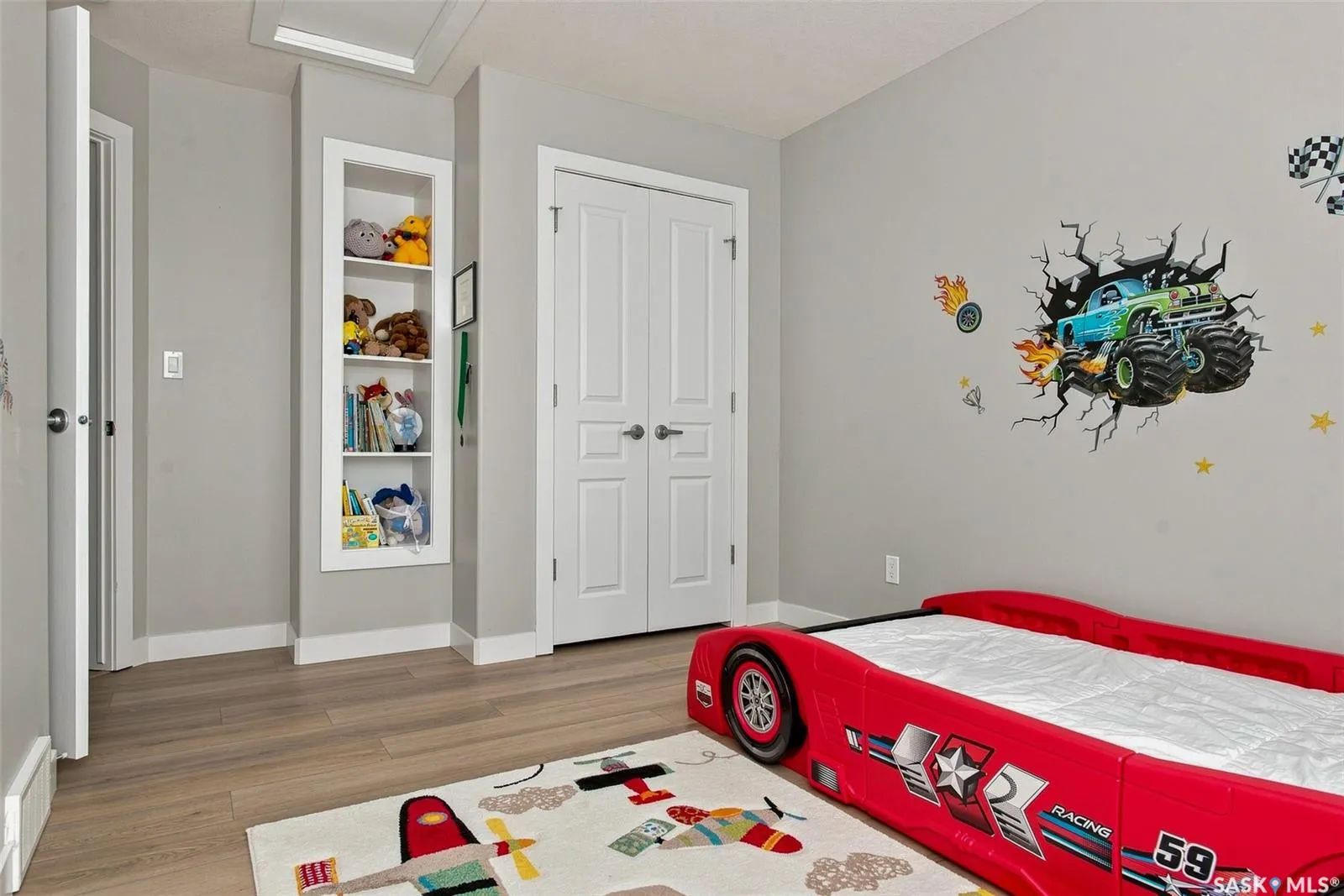 3754 Green Moss LANE