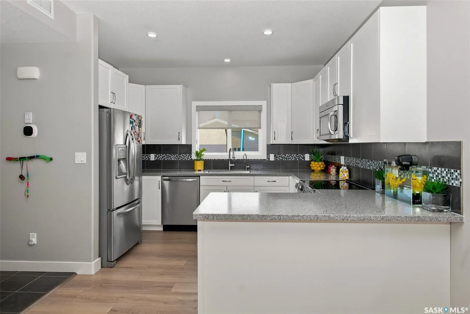3754 Green Moss LANE
