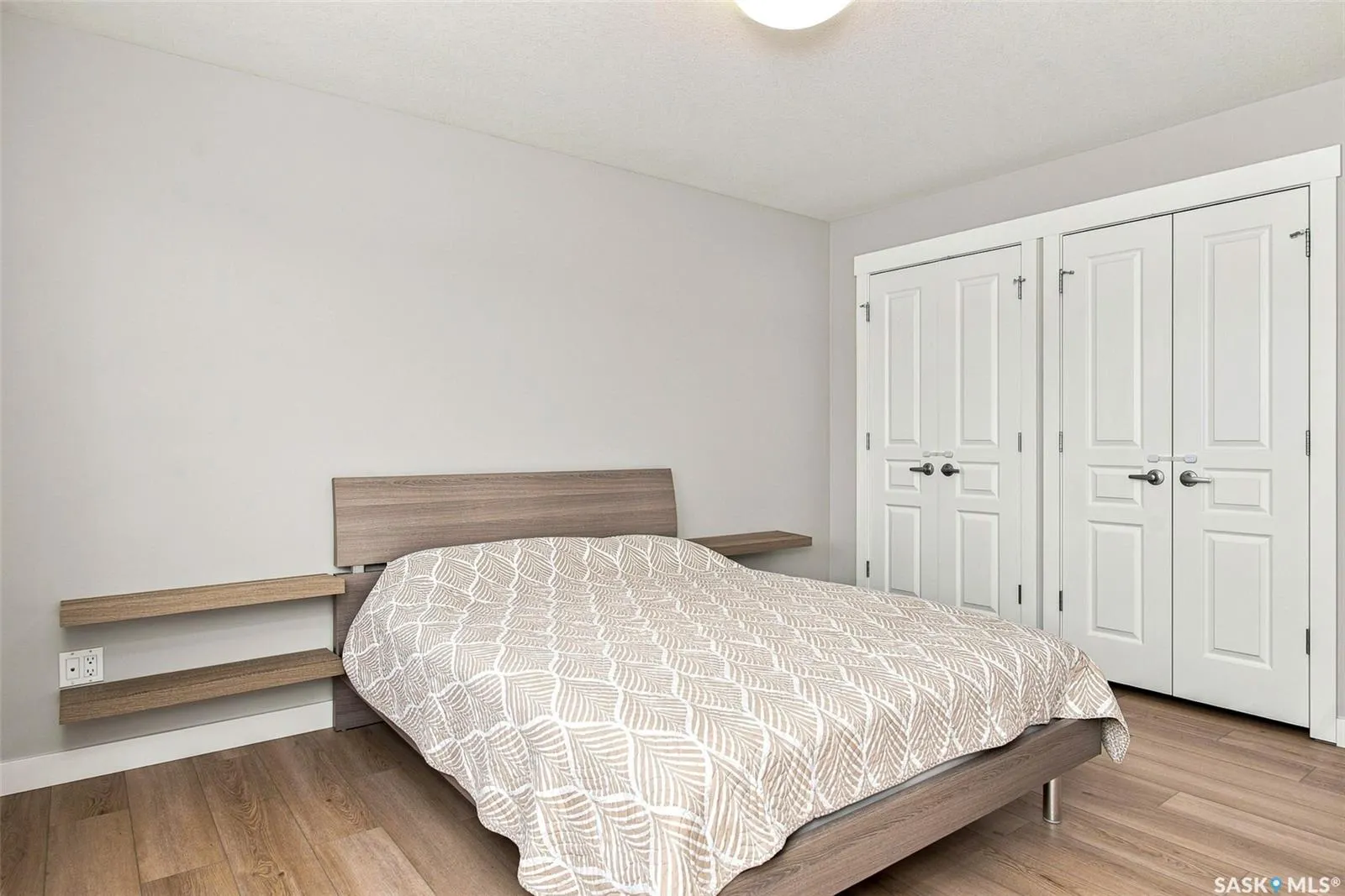 3754 Green Moss LANE