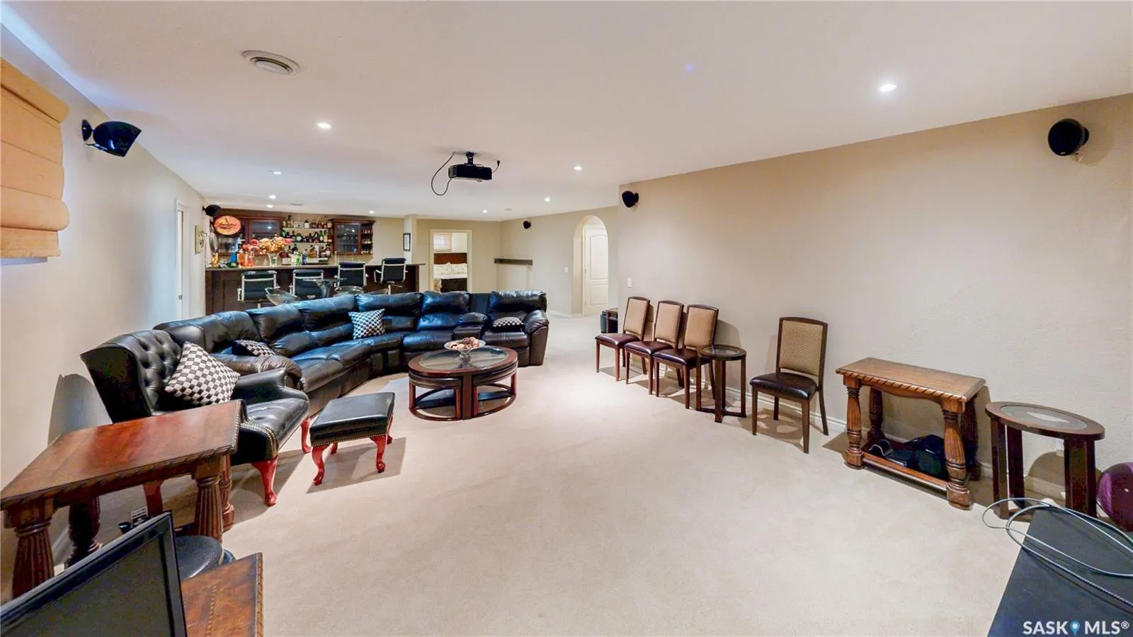 8259 Wascana Gardens POINT