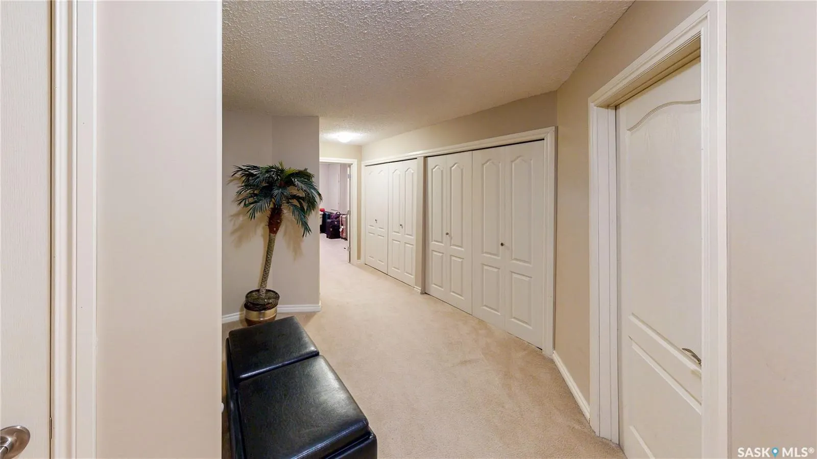 8259 Wascana Gardens POINT