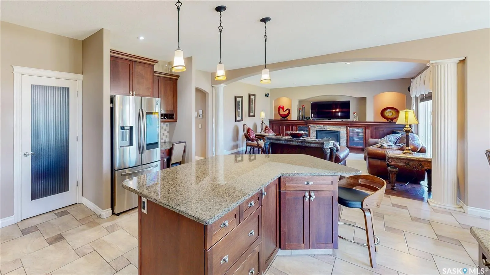 8259 Wascana Gardens POINT