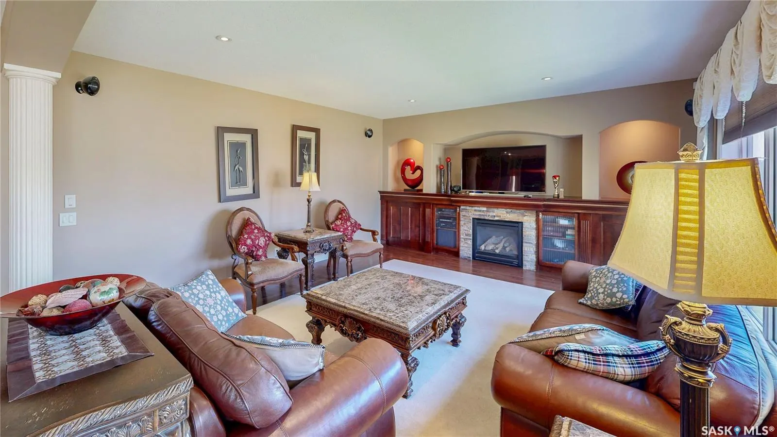 8259 Wascana Gardens POINT