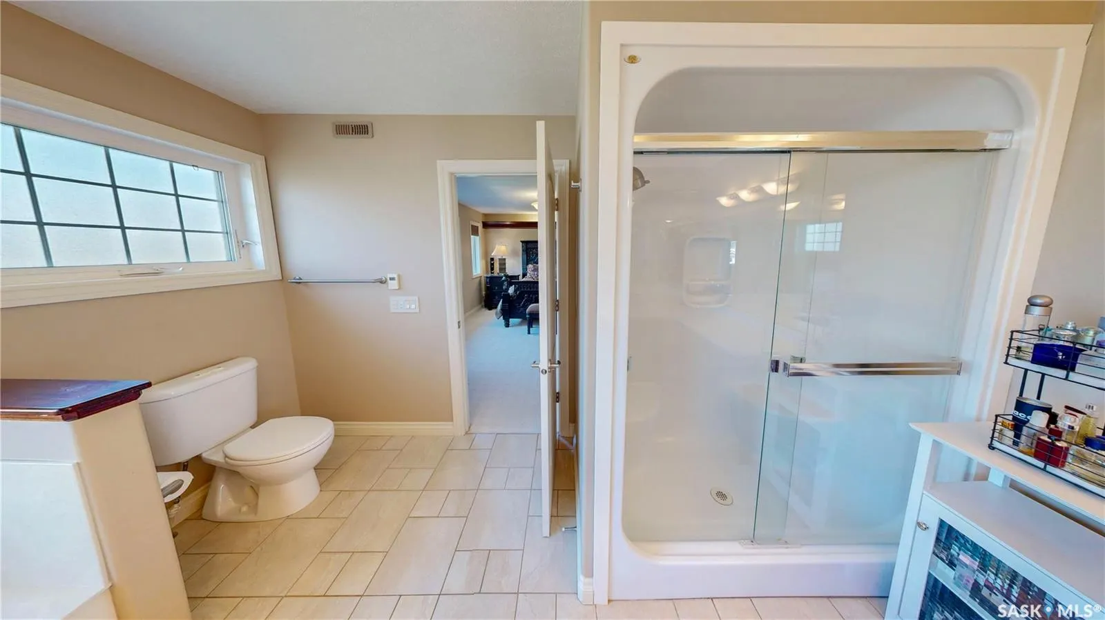 8259 Wascana Gardens POINT