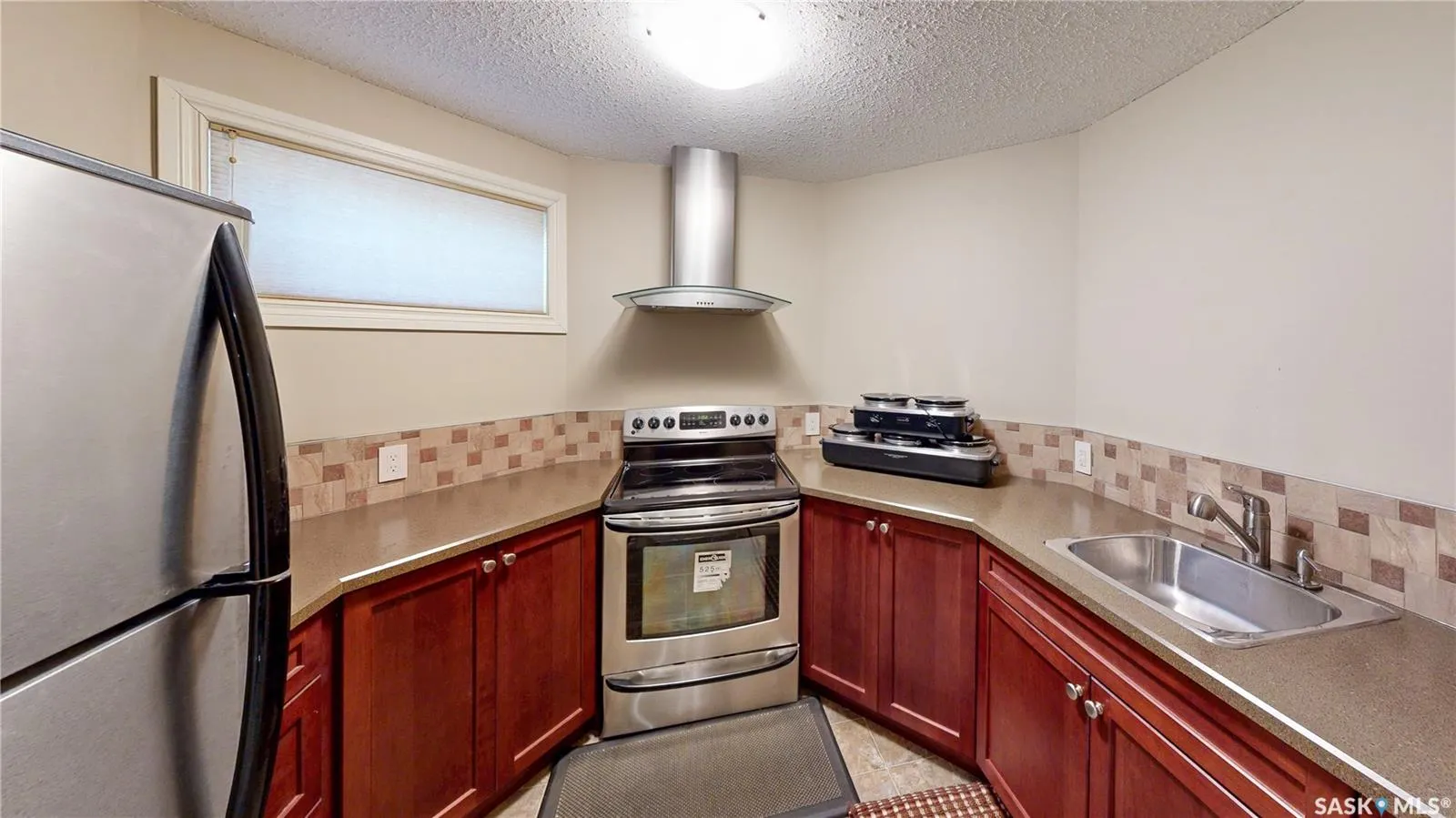 8259 Wascana Gardens POINT