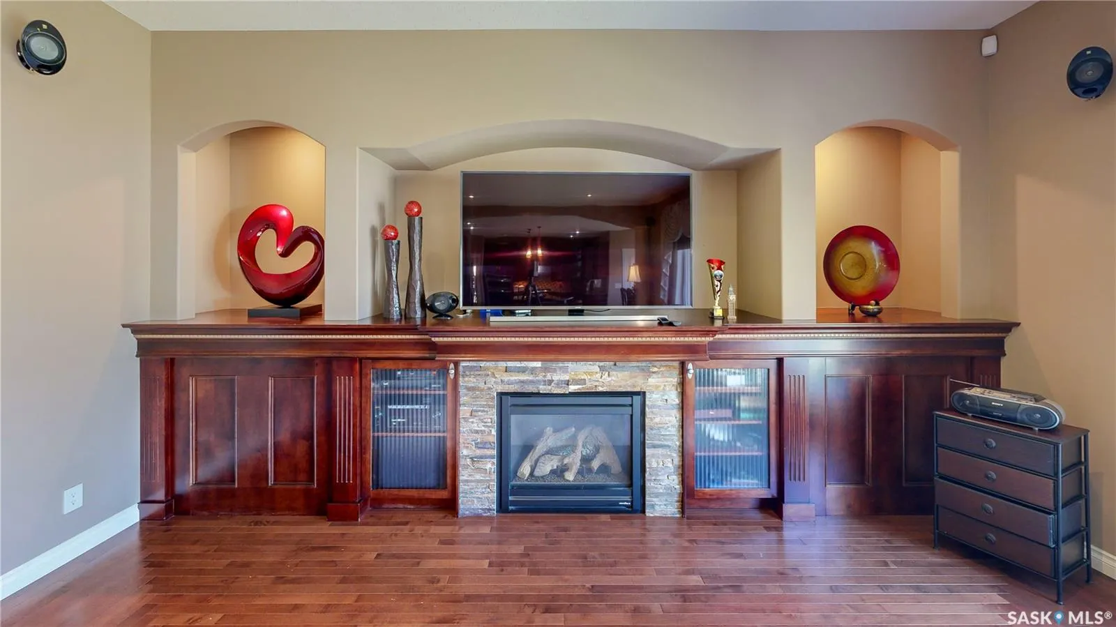 8259 Wascana Gardens POINT