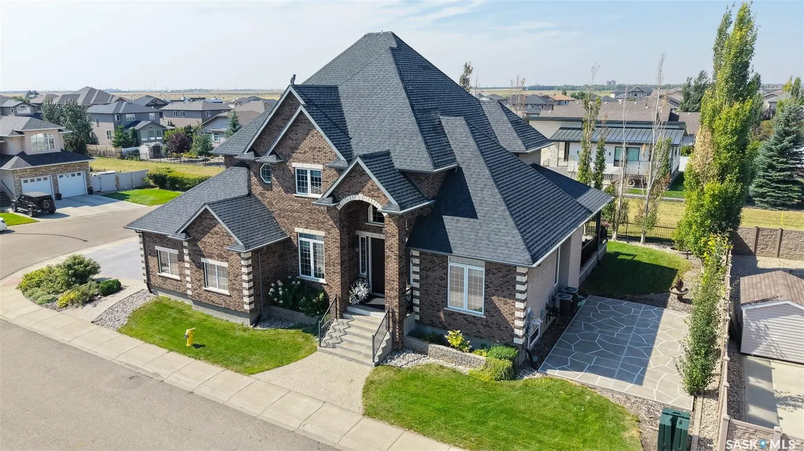 8259 Wascana Gardens POINT