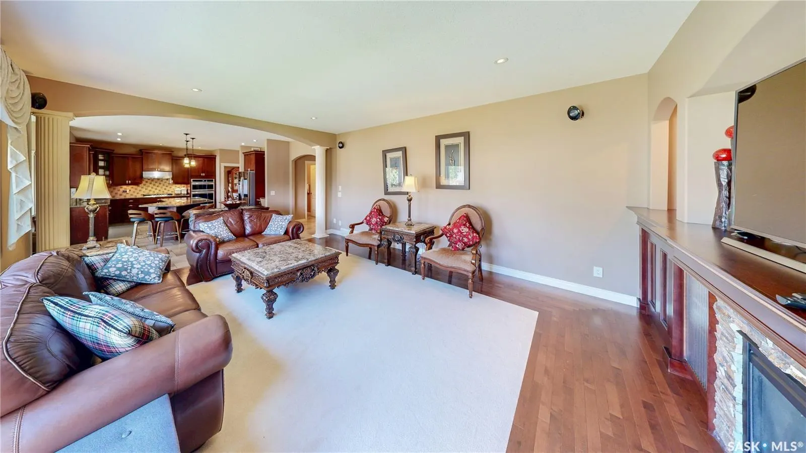 8259 Wascana Gardens POINT