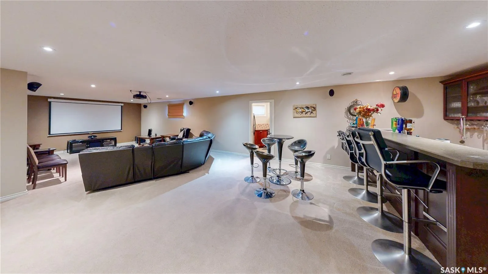 8259 Wascana Gardens POINT