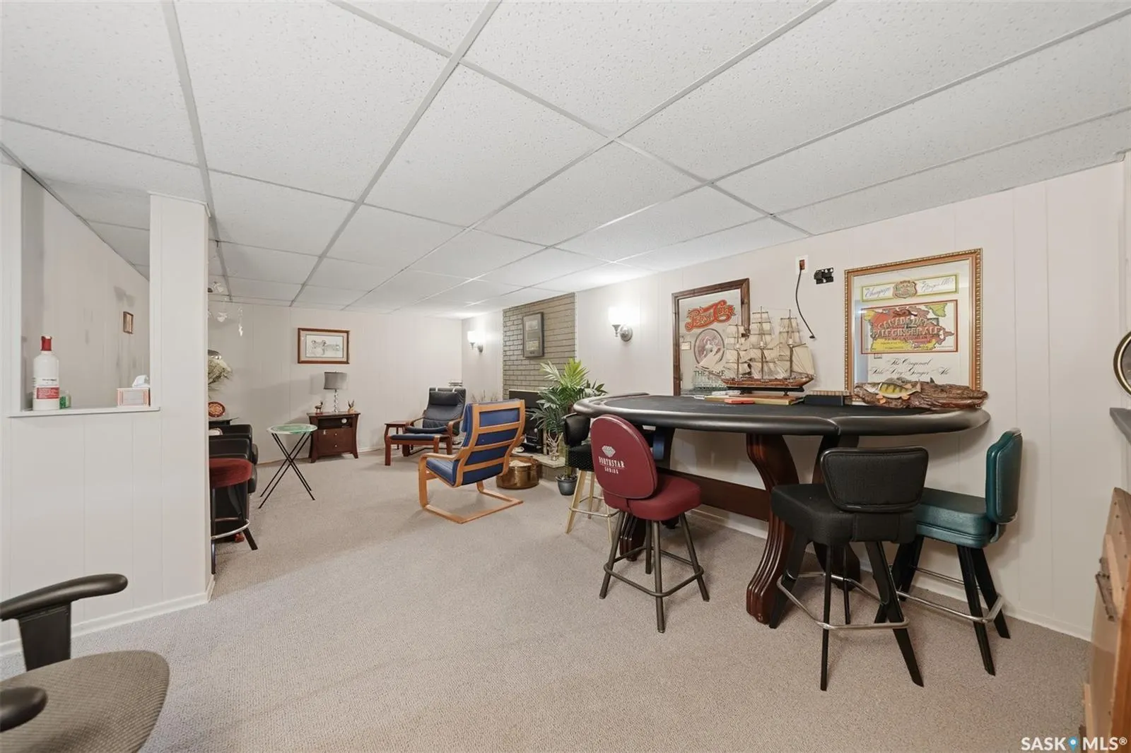 258 East PLACE