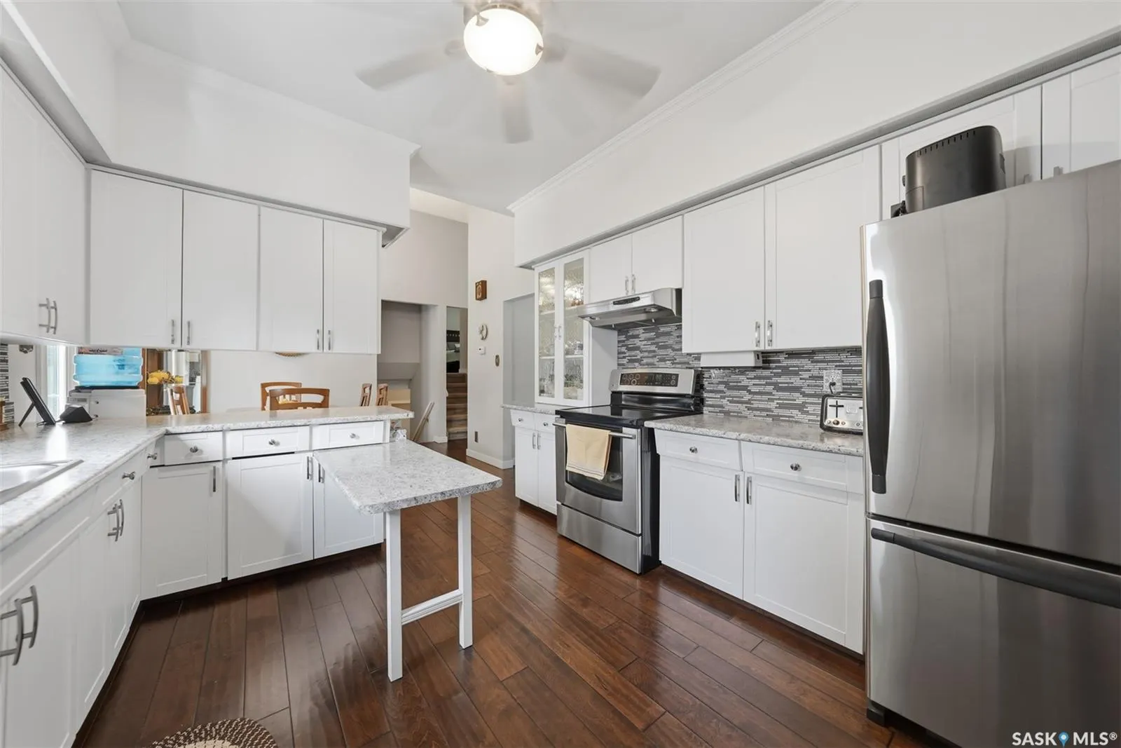 258 East PLACE