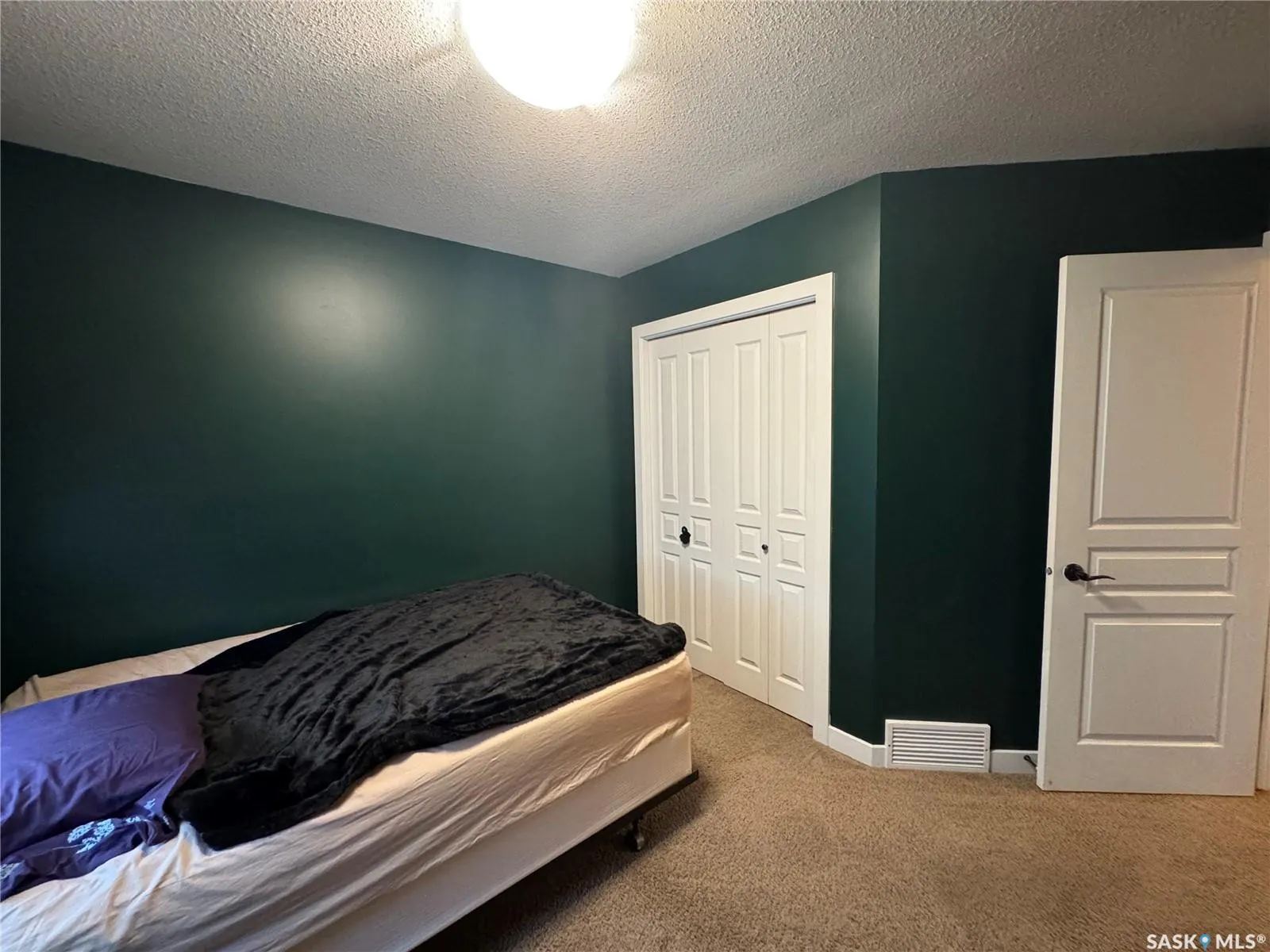 7122 Maple Vista DRIVE