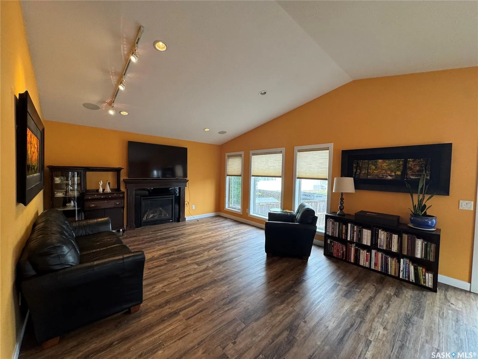 7122 Maple Vista DRIVE