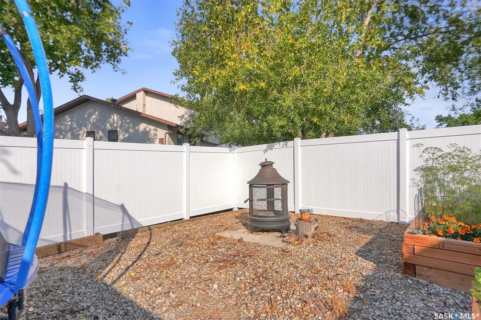 1214 Devonshire DRIVE N