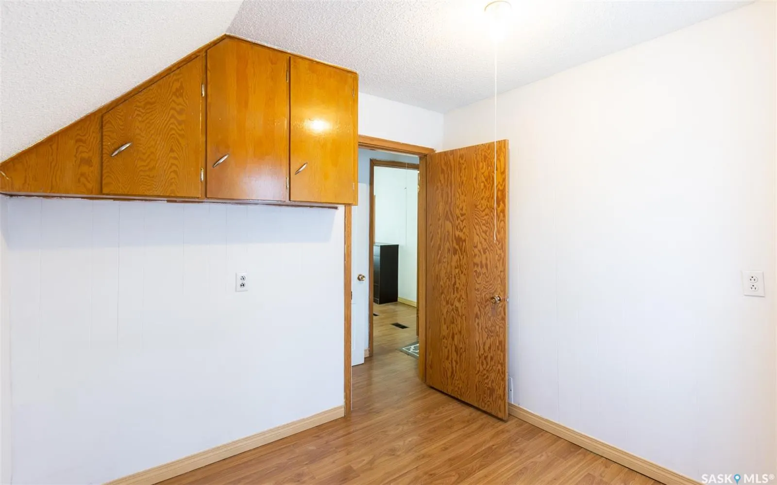 404 Fairford STREET W