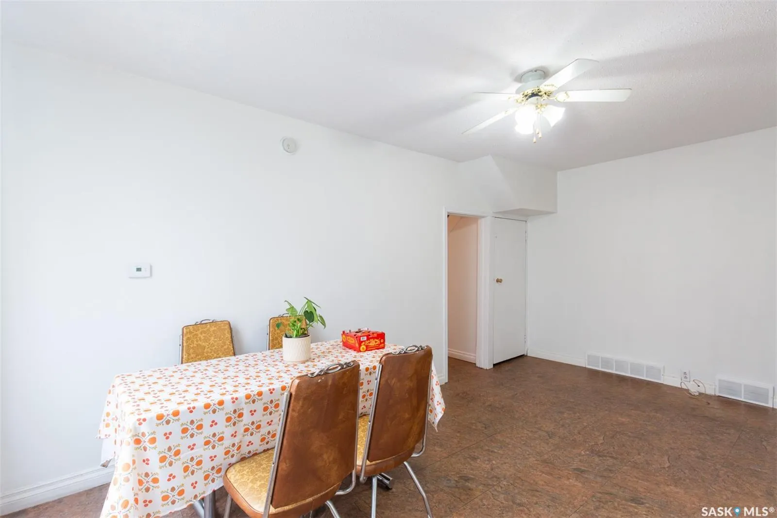 404 Fairford STREET W