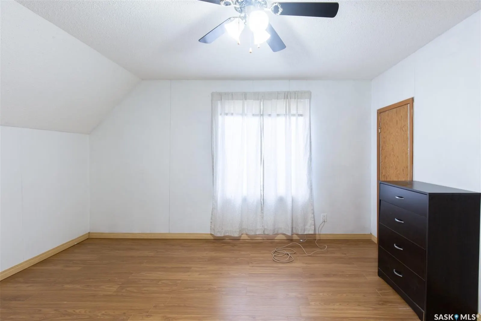 404 Fairford STREET W