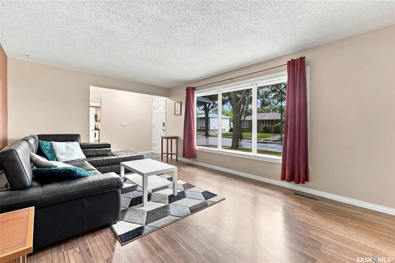 1520 UHRICH AVENUE