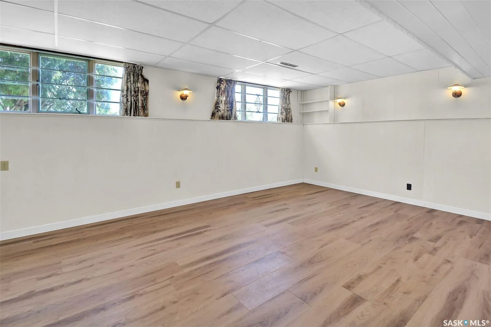 2113 Spadina CRESCENT E